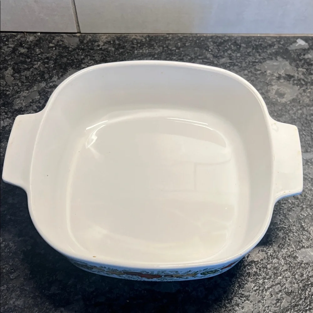 Vintage. 2qt Spice of Life Casserole Dish with Lid. Le Marjolaine pattern